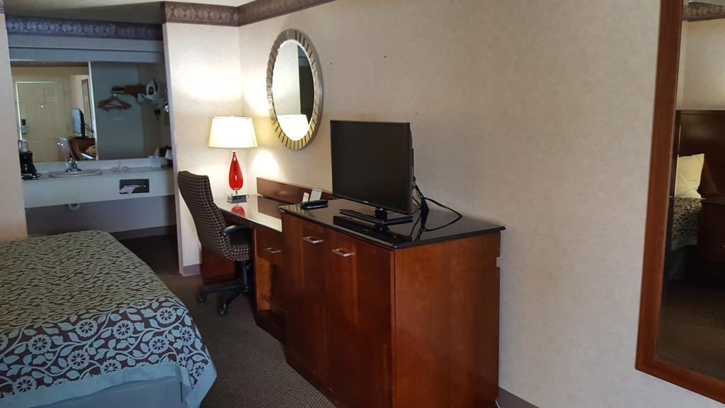 Days Inn By Wyndham Morristown Zewnętrze zdjęcie